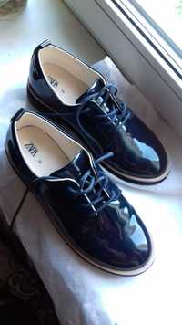 Женские туфли лоферы.Zara 36 размер