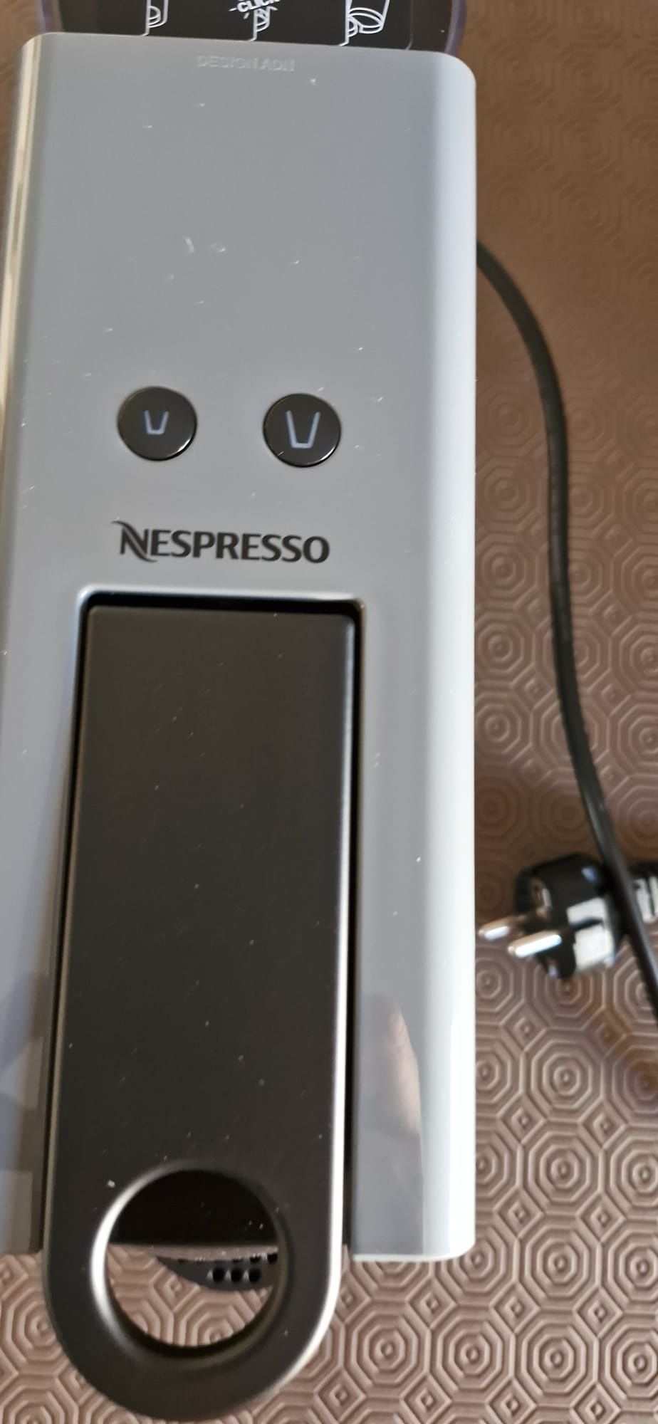 Máquina café Nespresso nova