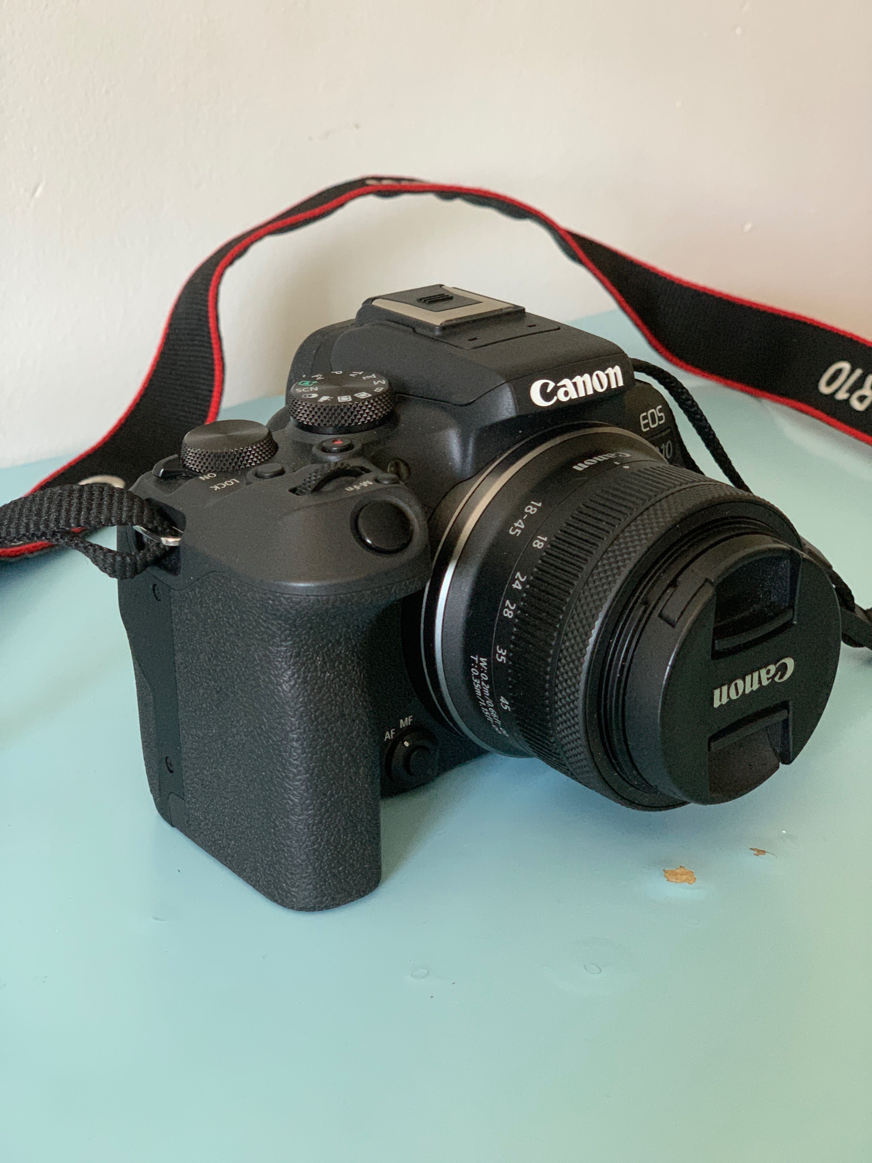 Canon R10 poucos como novo com fatus Fnac