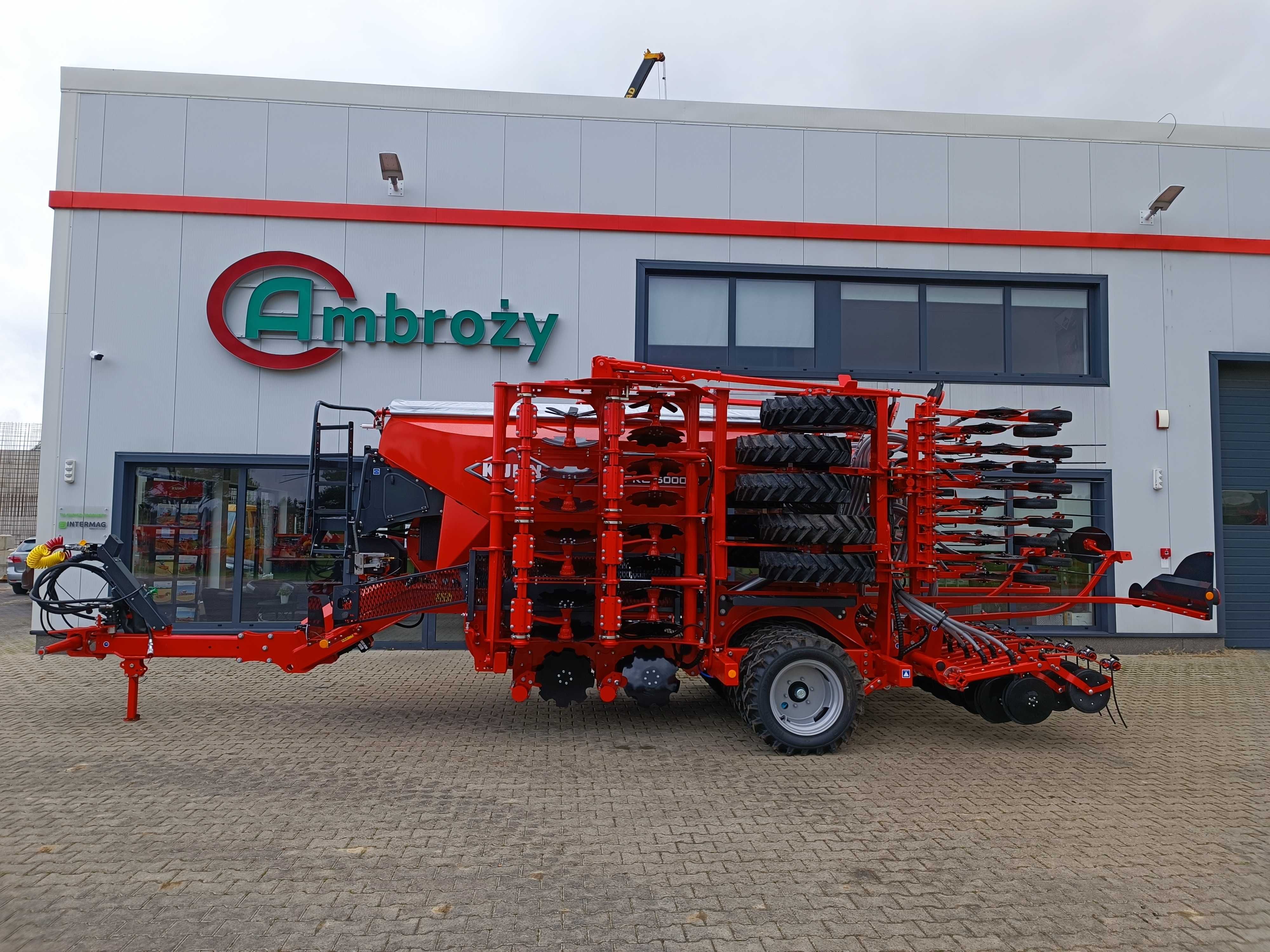 ESPRO R 6000 - siewnik do siewu uproszczonego KUHN - od ręki