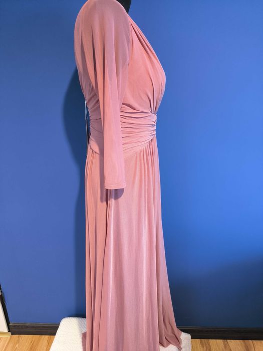 Sukienka wieczorowa pudrowy róż