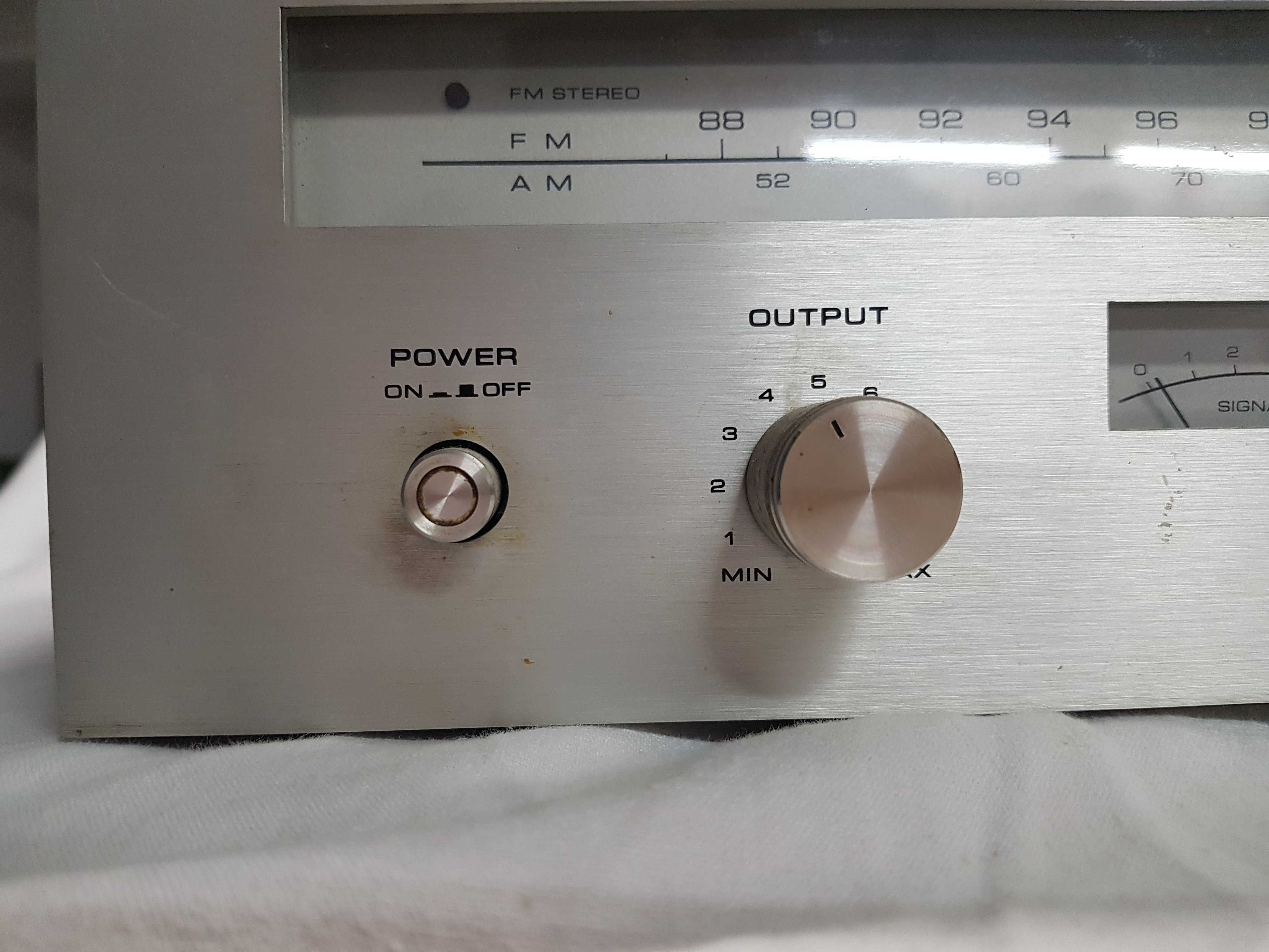 akai-stereo tuner at-2200