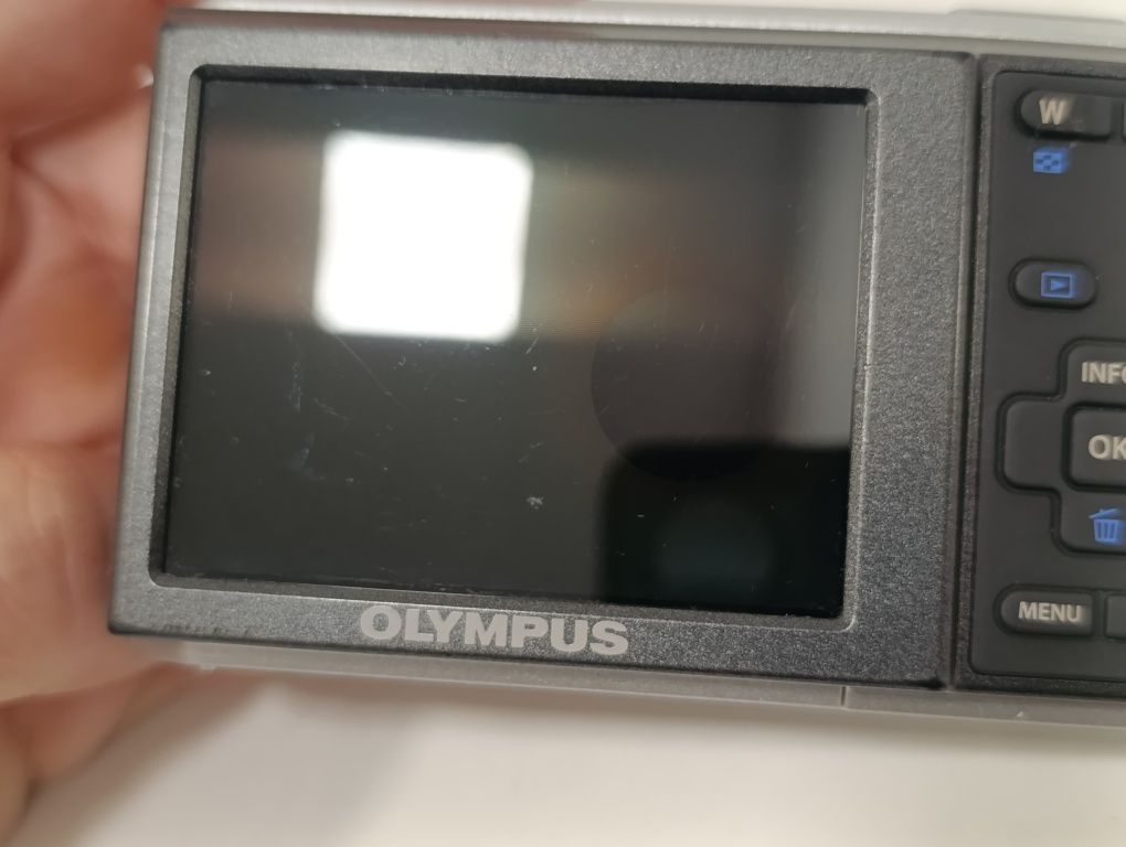 Aparat cyfrowy OLYMPUS fe-47 14 mp x5 na baterie vintage retro y2k CCD