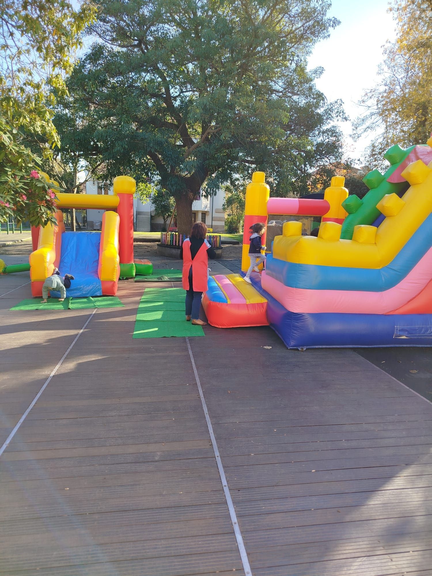 Insufláveis recreativos para todo o tipo de eventos