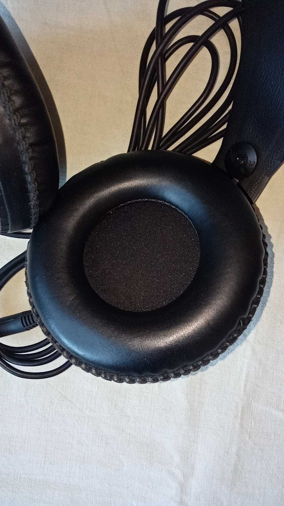 Słuchawki Superlux HD681