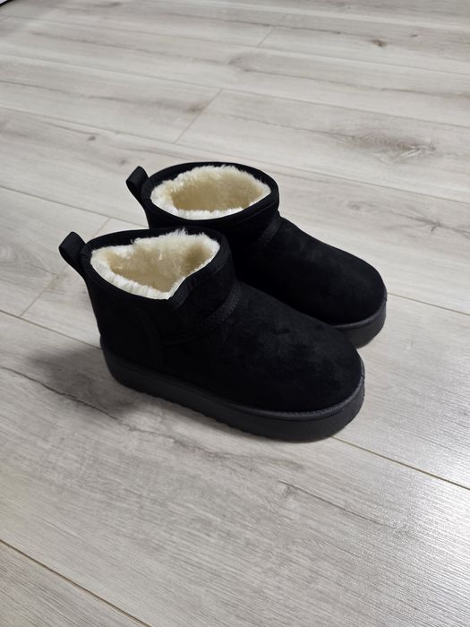 Продаю жіночі угги !!