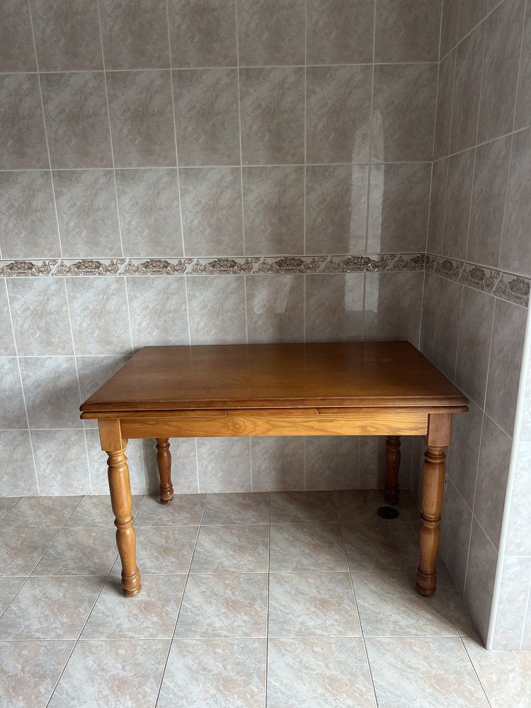 Mesa de cozinha extensivel de madeira