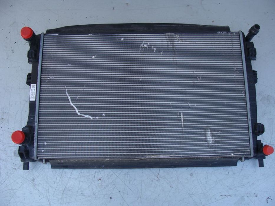 VW Audi Skoda chłodnica wody 5Q0121251GF 5Q0121251EM