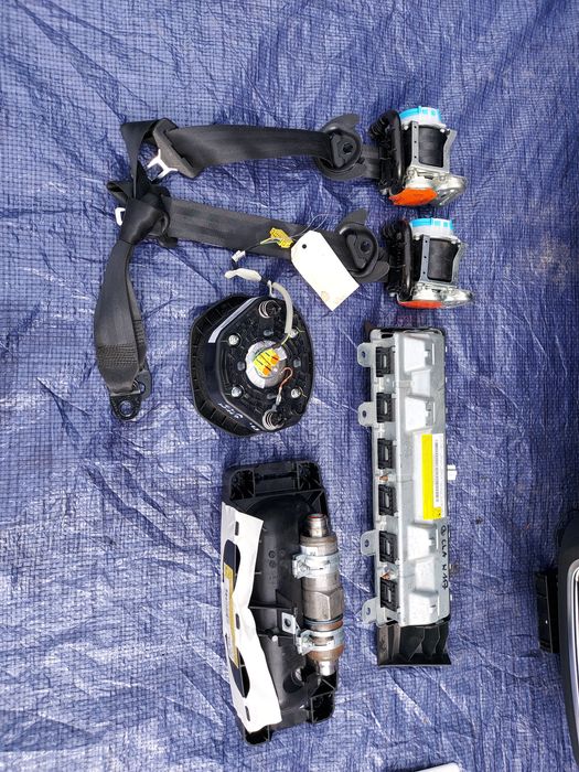 Mercedes CLA W117 Konsola Deska Airbag Pasy Opolskie Części