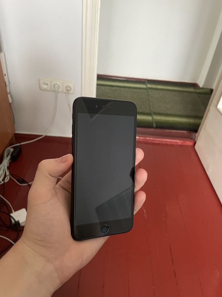 Iphone 7 Plus (Б/У)