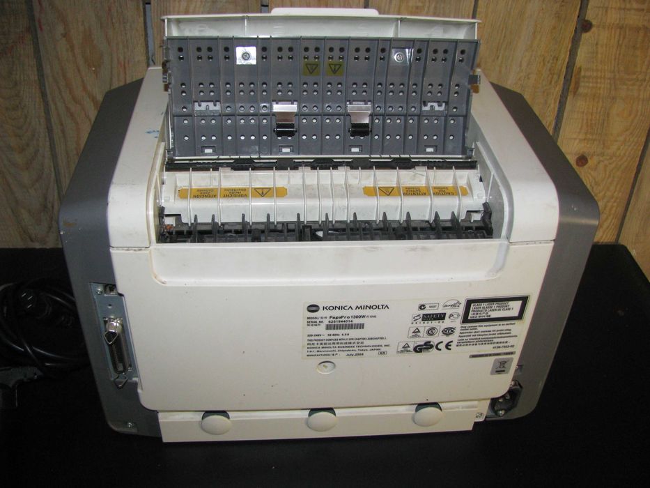 Два лазерных принтера Samsung + Minolta, под восстановление!