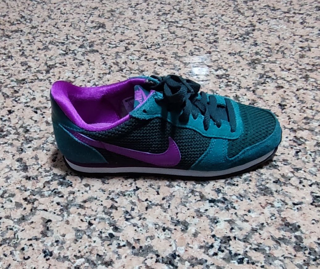 Sapatilha feminina - Nike Originais® n°37.5 (Como Novo)