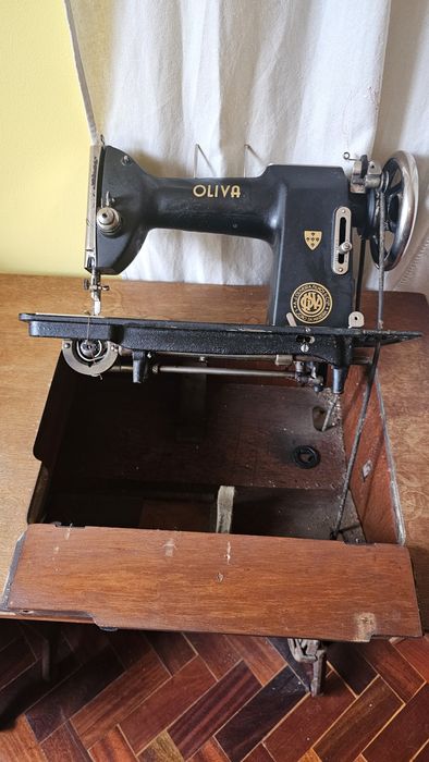 Maquina de costura Olivia