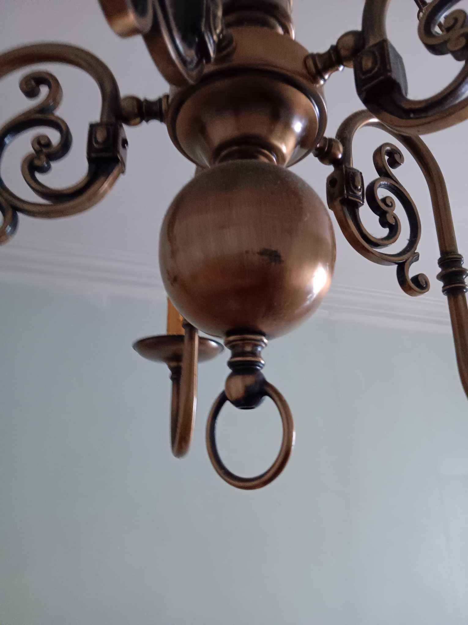 Lustre de sala estilo holandês