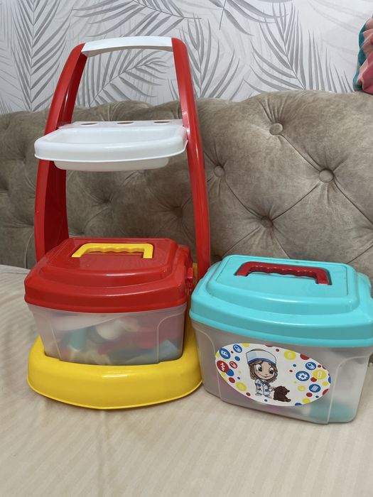 Набір лікаря з тележкою