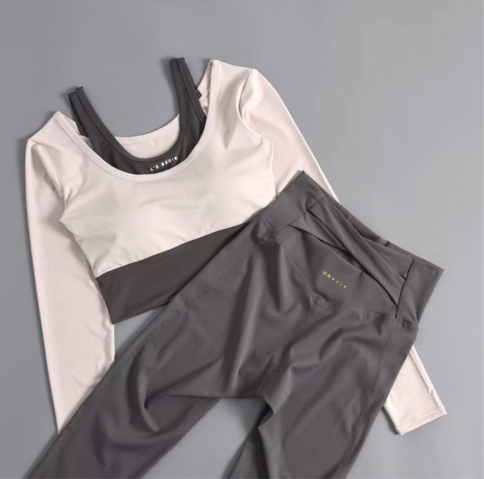 Жіноча спортивна форма