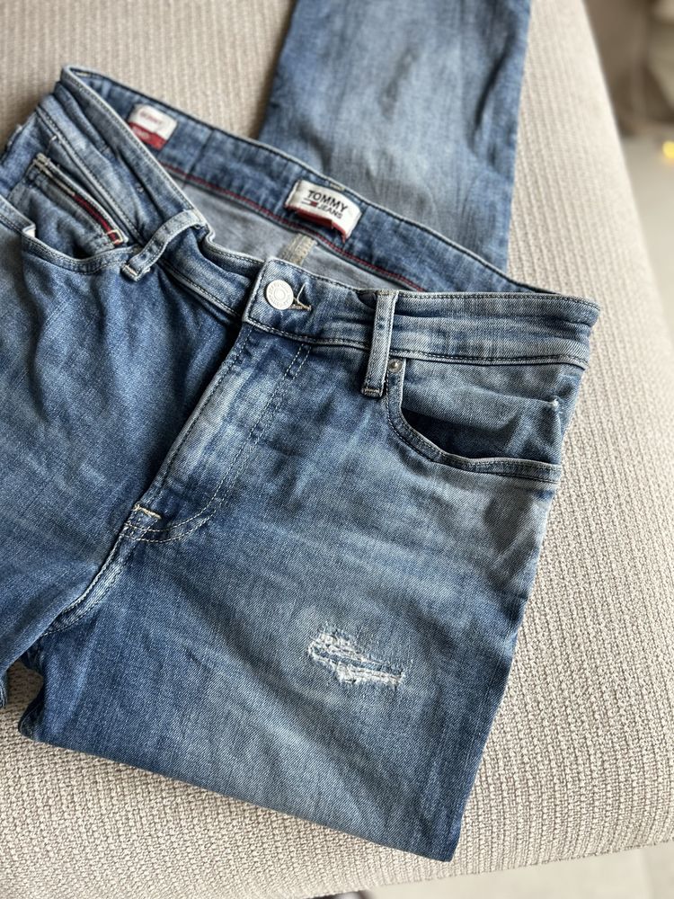 Jeansy Skinny Tommy Jeans Dynamic stretch z przetarciami
