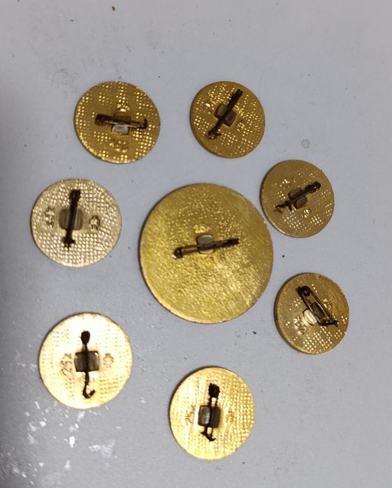 Значки ссср семь гномов