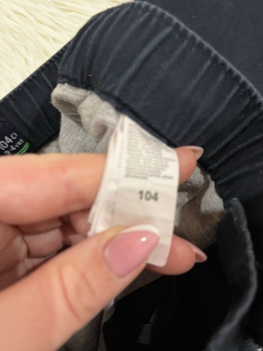 Spodnie granatowe chłopięce Reserved r. 104