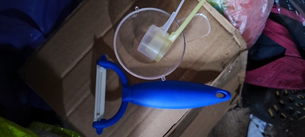 Віддам безкоштовно різне для дітей