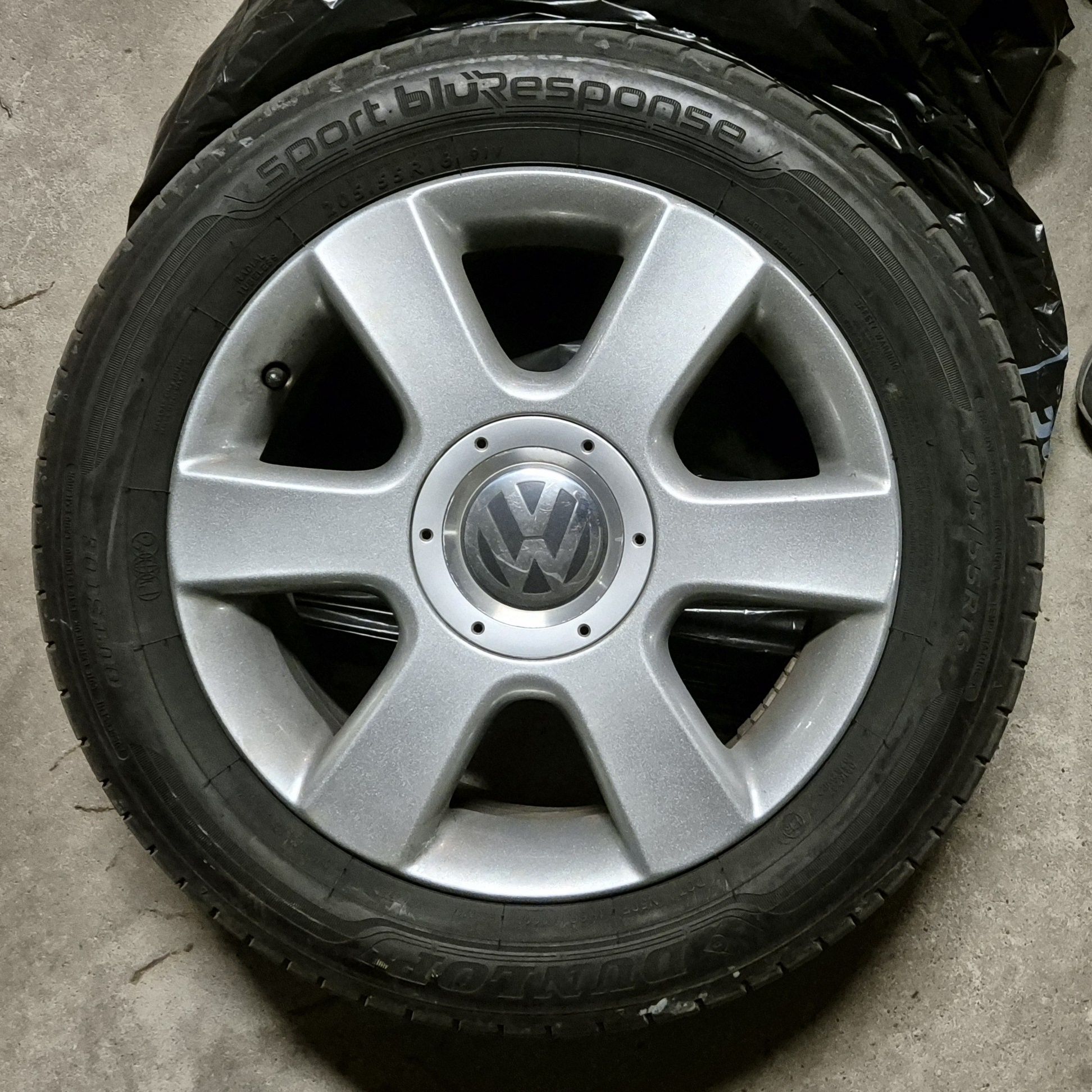 Felgi 4szt VW 5X112 R16 ET50 6,5' Touran Golf Octavia