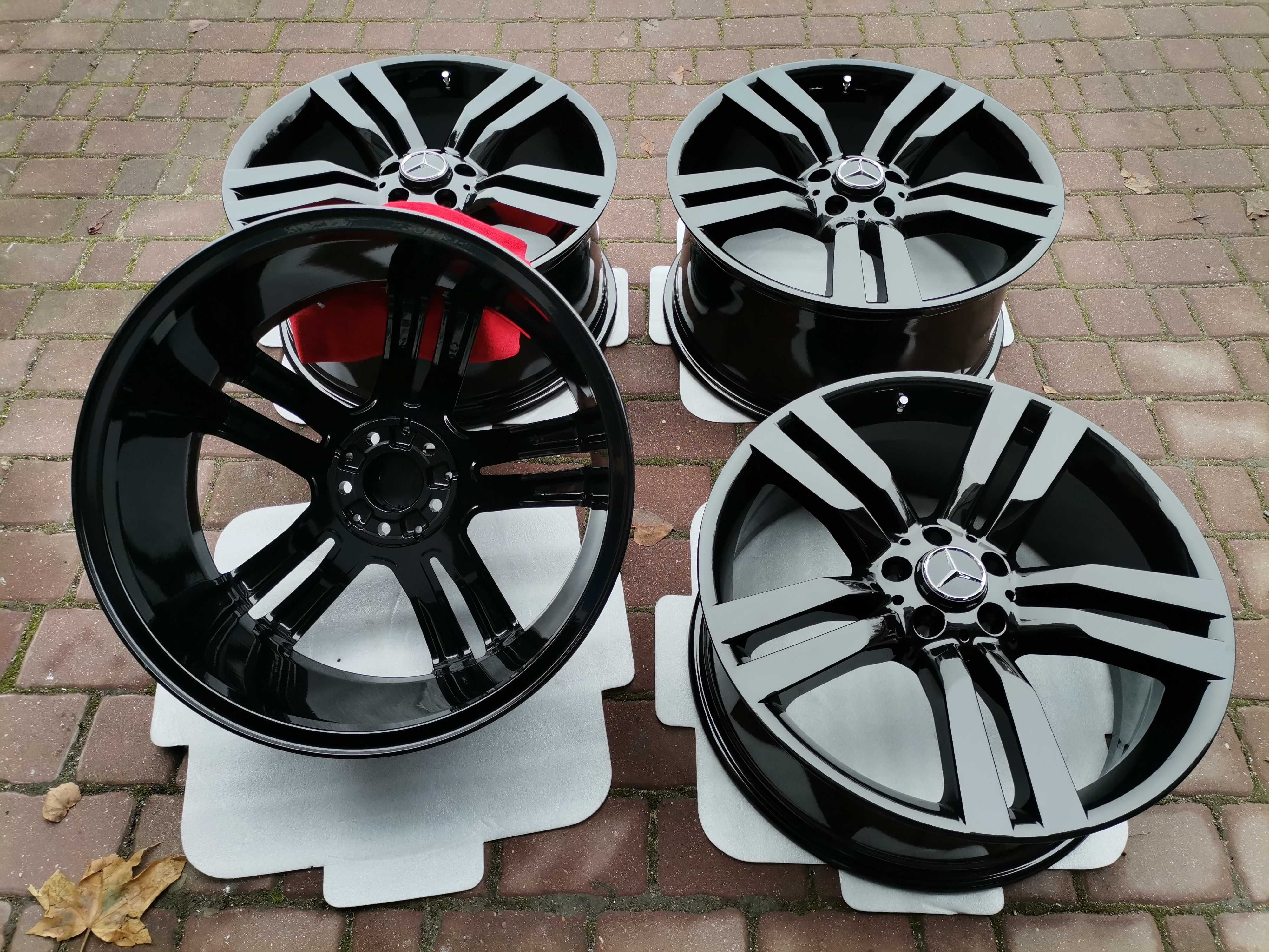 20'' Mercedes AMG Oryginalne Czarny połysk Śliczne.