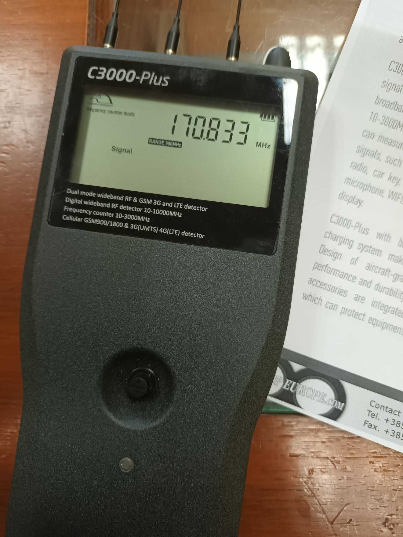 Wykrywacz kamer i podsłuchów HAWKSWEEP C-3000 Plus - kompletny zestaw