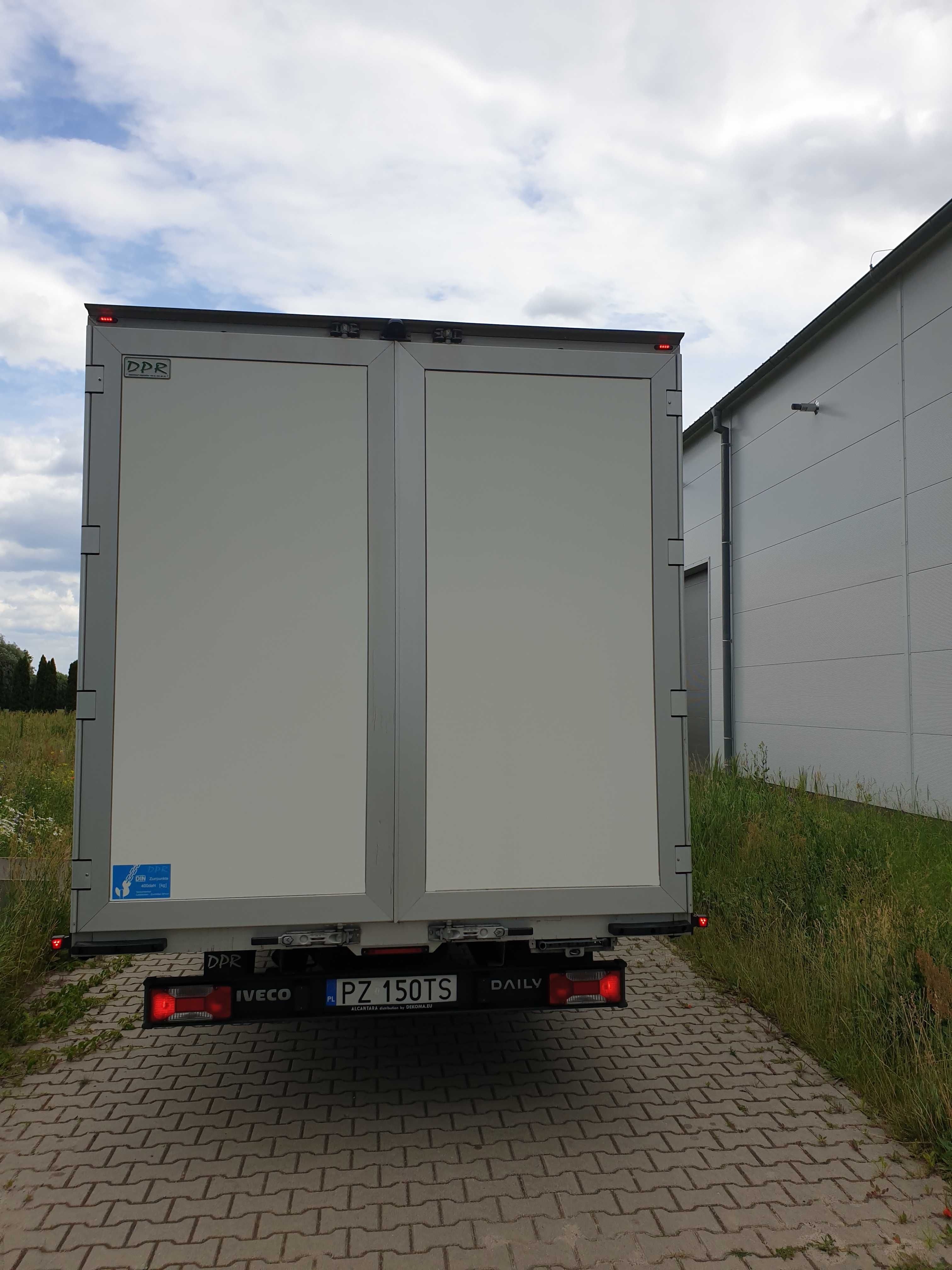 Iveco Daily 35S18 niski przebieg