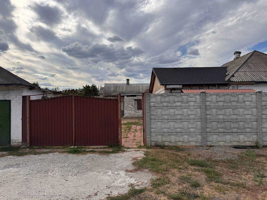 Купите дом с бассейном в Самаровке на Лесозаводской