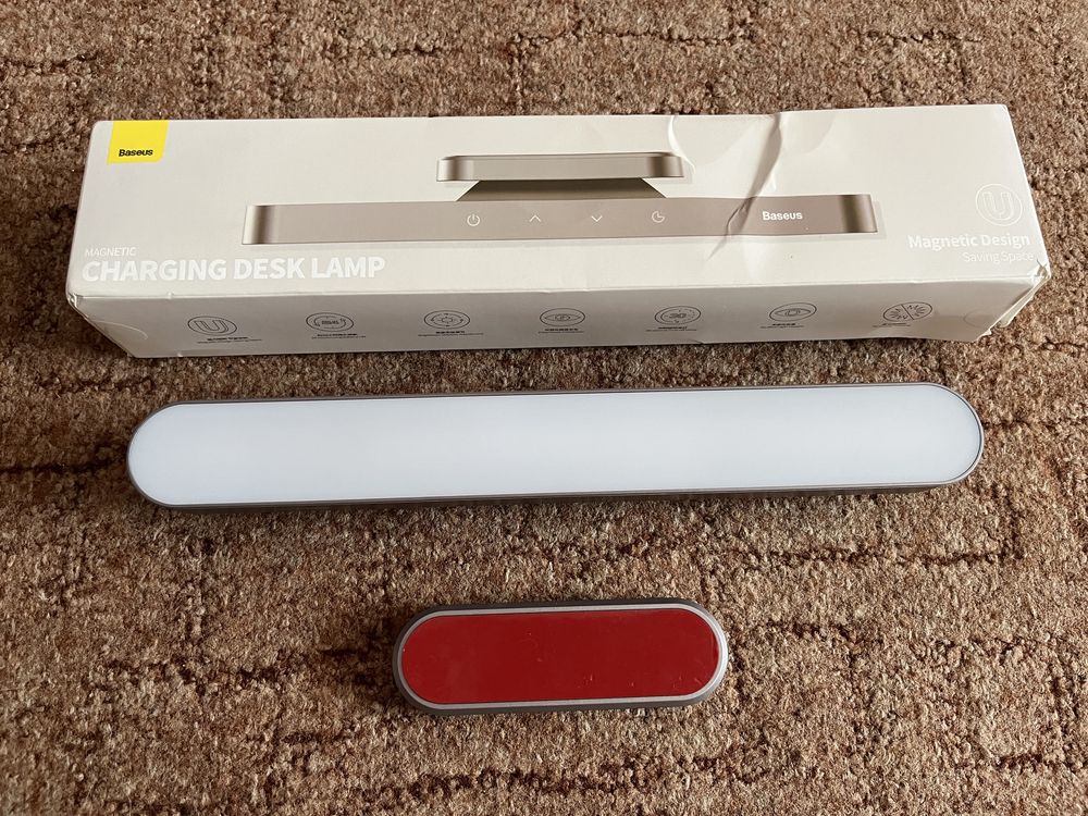 Лампа Baseus CHARGING DESK Lamp