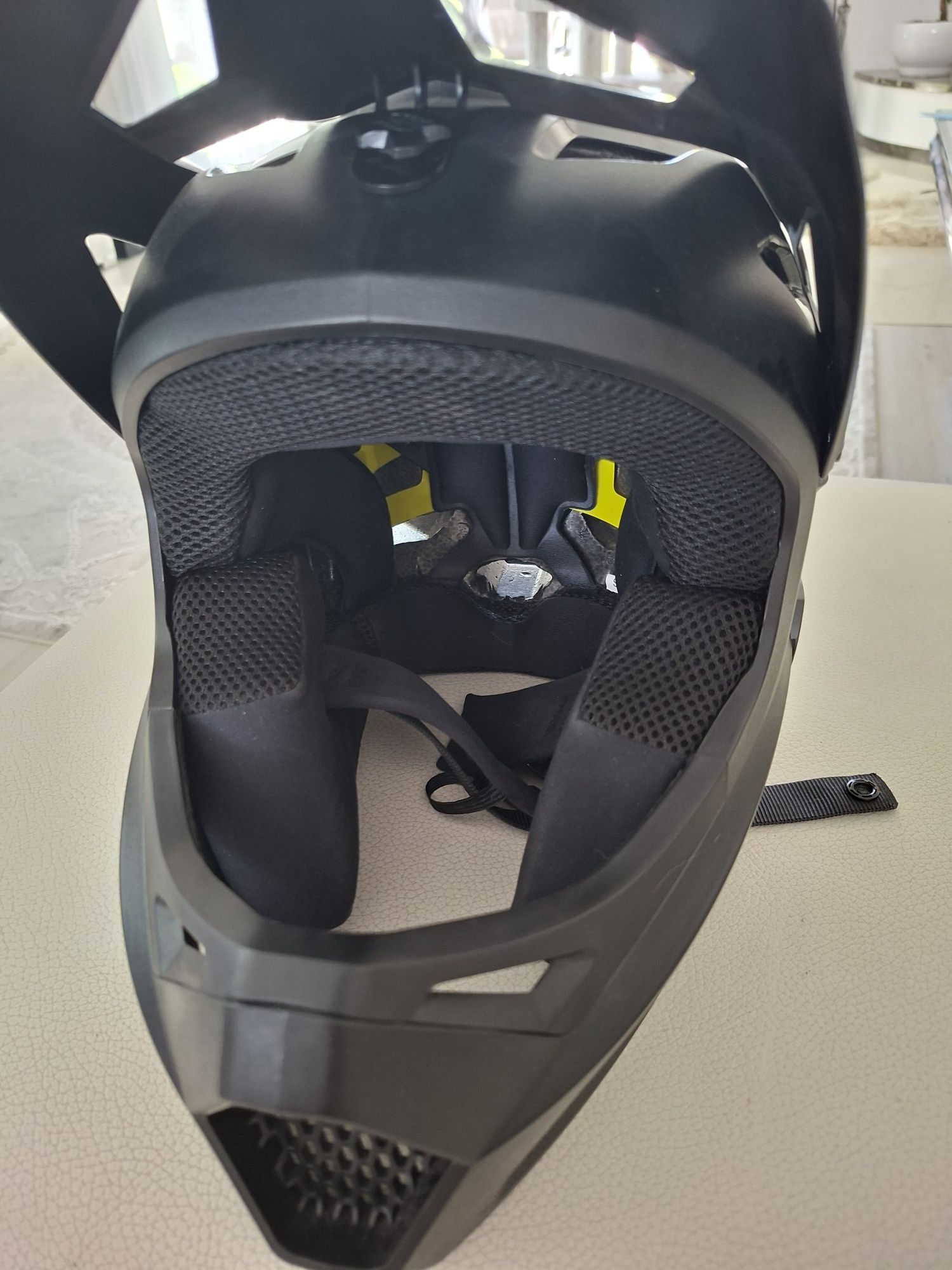 Kask FOX Rampage Black MIPS roz. S