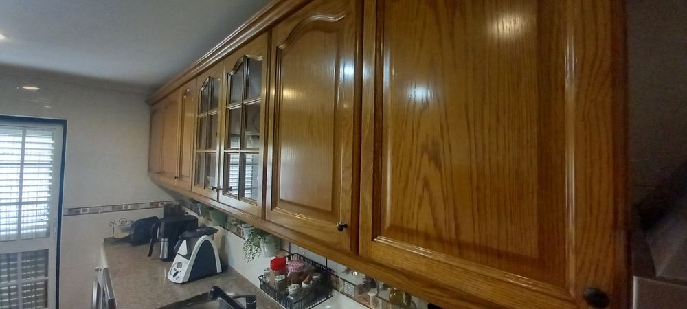 Móveis de cozinha em carvalho + bancada em granito