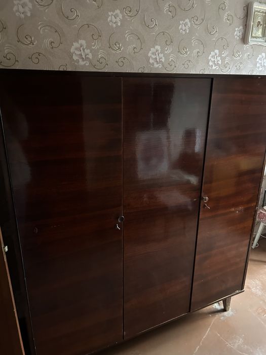 Віддам безкоштовно шафи. Самомивіз.