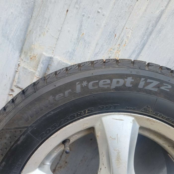 Продам комплект дисків 5×112 з резиною Hankook 205/65 R15 99T.