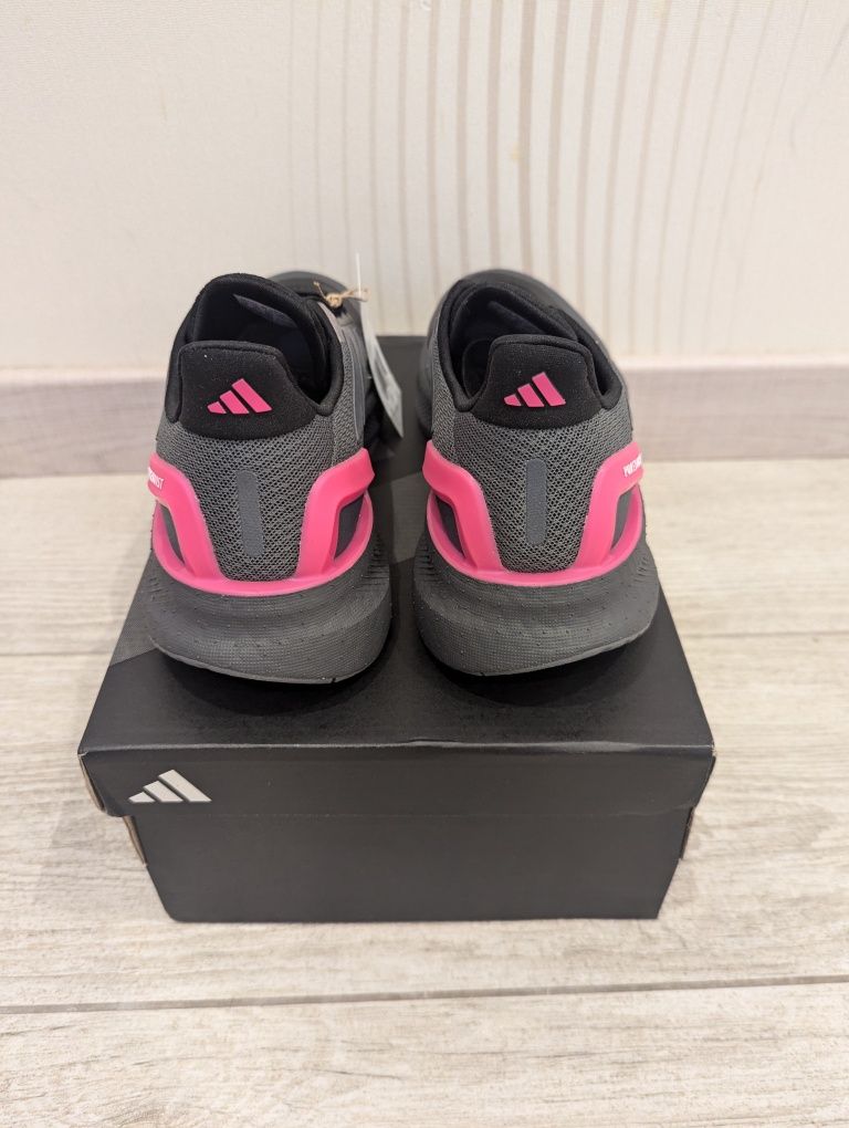 Кросівки Adidas Pureboost 5W розмір 38 2/3