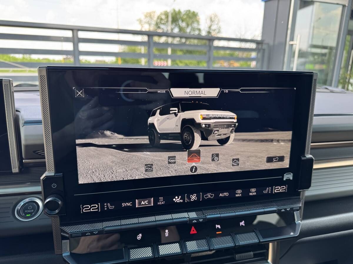 Hummer EV SUV 3X 2023 freshauto