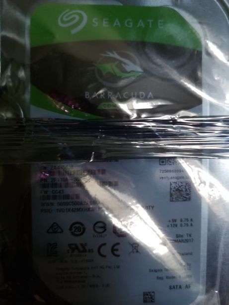 Жесткий диск Seagate