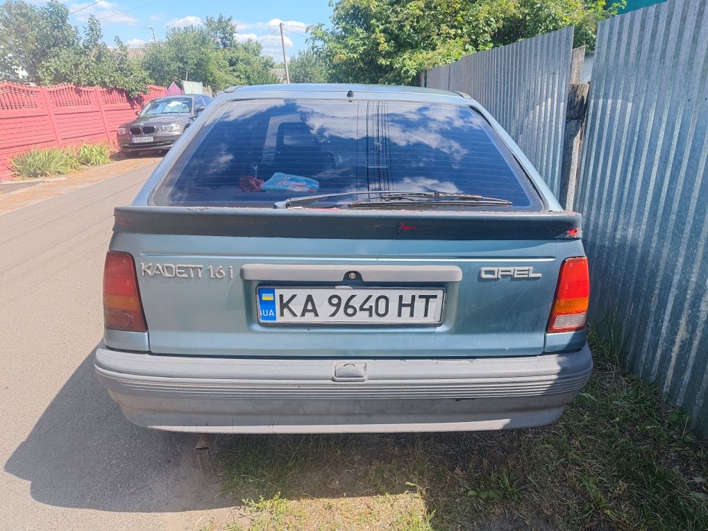 Opel Kadett 1.6i