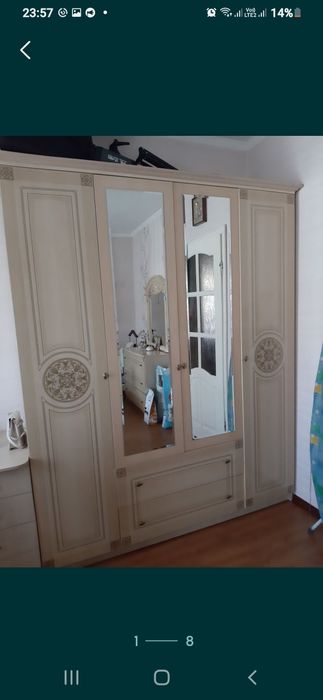 Спальный гарнитур