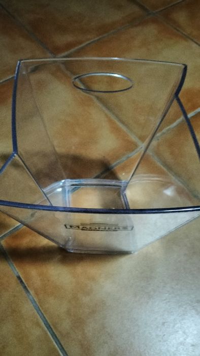 Balde de gelo magners novo