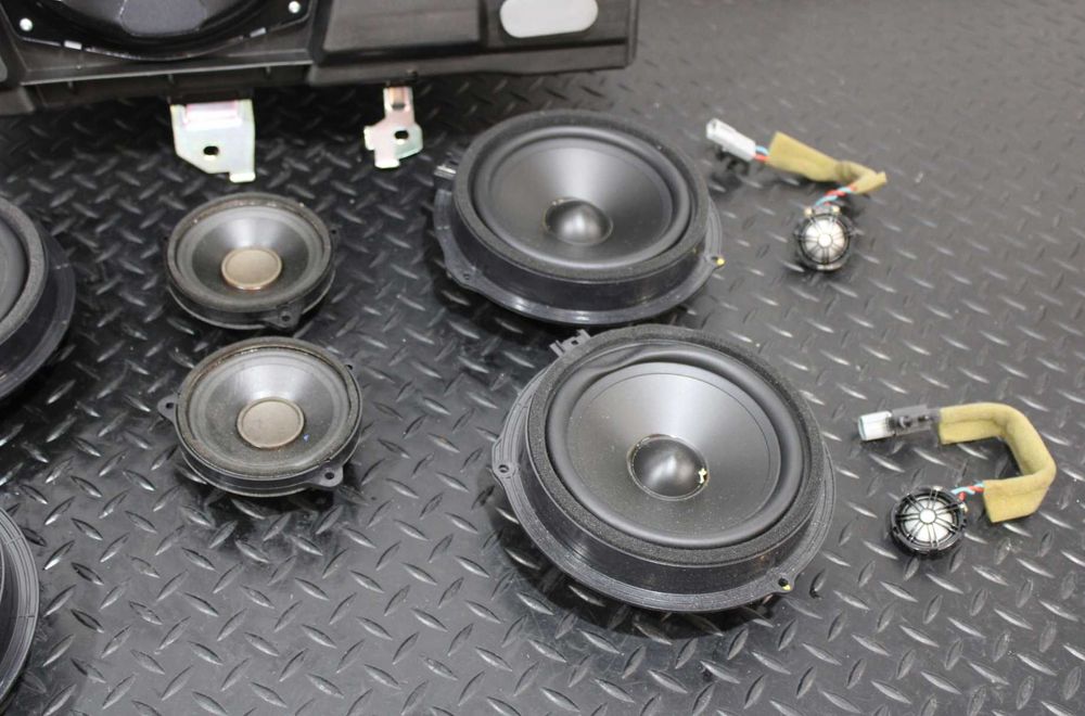 Колонки комплект MERIDIAN Land Rover Evoque L538 BJ32-18808-EB, звук