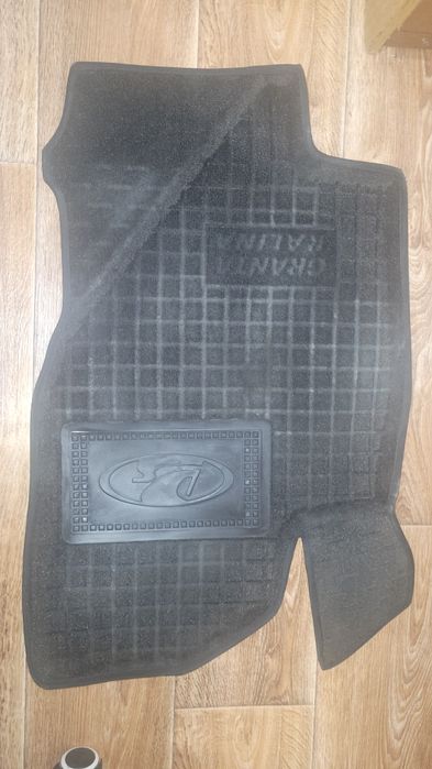 Гибридные коврики в салон ВАЗ Lada Kalina