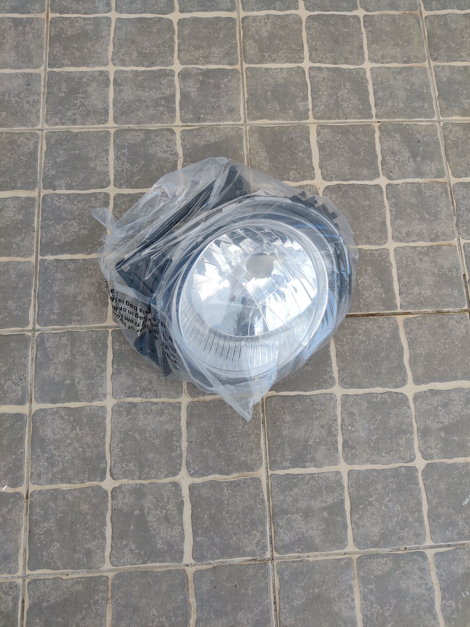 Farol Principal Nissan Juke Novo