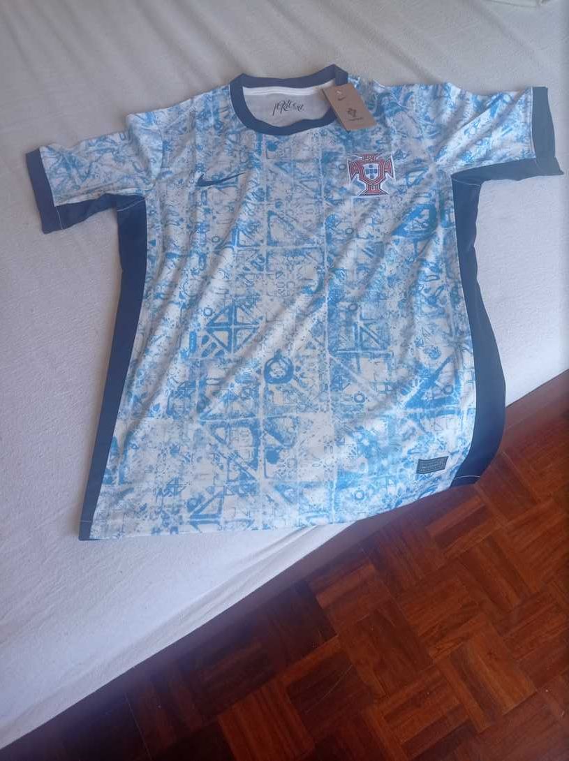 3 Camisolas de Futebol