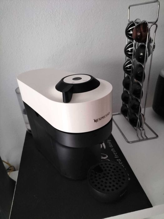Máquina Nespresso Vertuo Pop