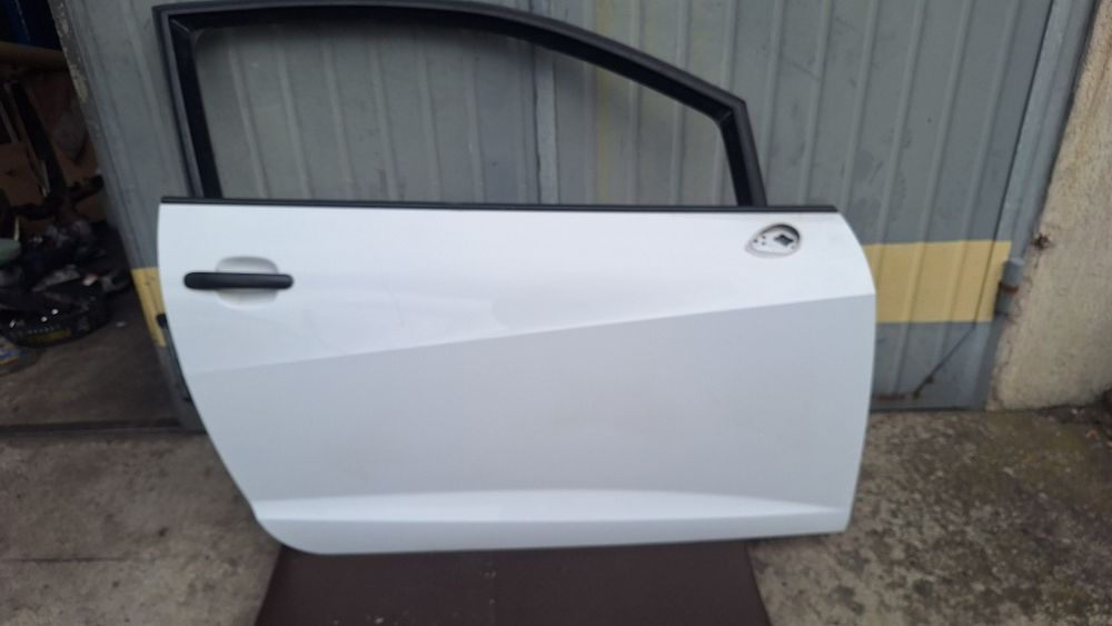 Drzwi prawe Seat Ibiza 4 6J kolor LB9A biały 3D