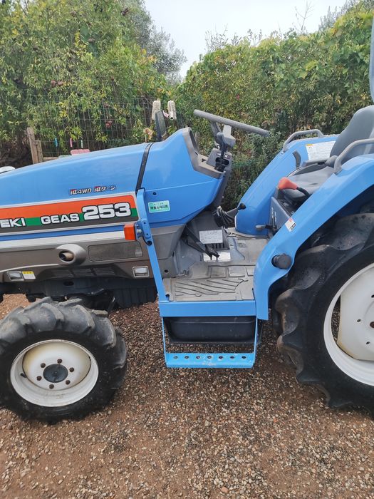 Trator Iseki geas 25,3