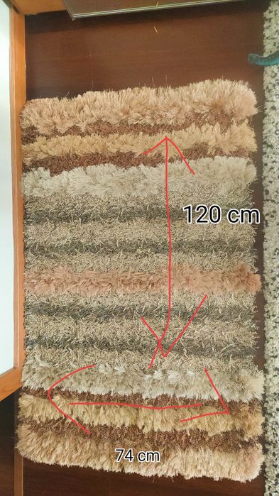 3 tapetes multicoloridos