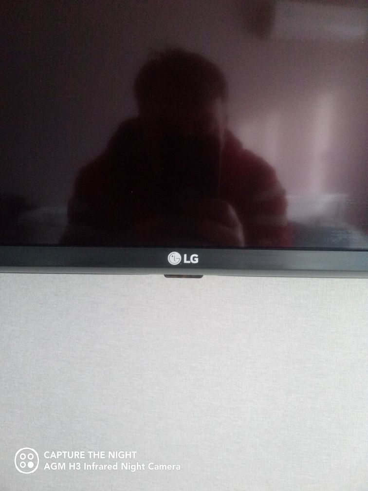 Телевизор LG б/у.