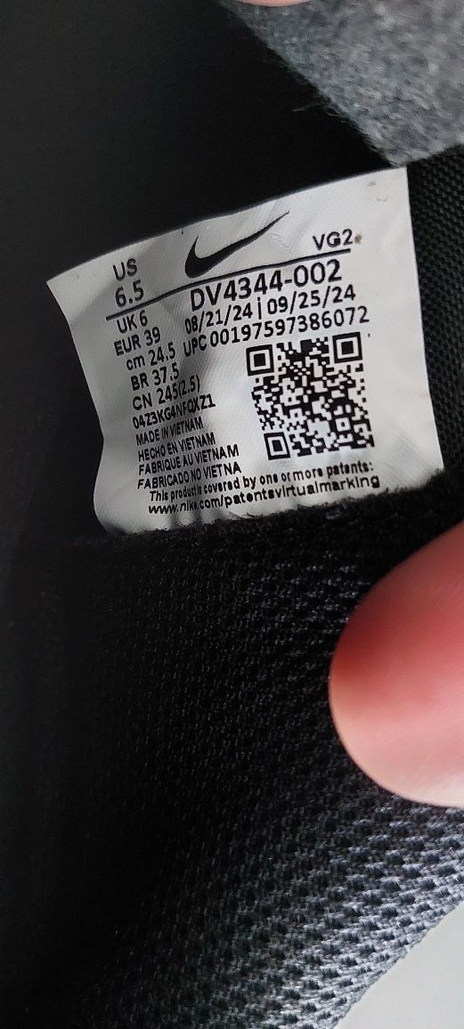 Korki NIKE Legend 10 r. 39